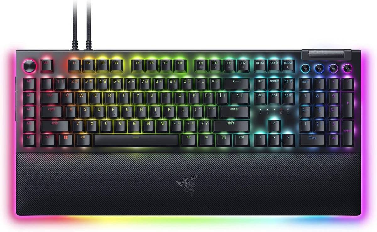 Recenze Razer BlackWidow V4
